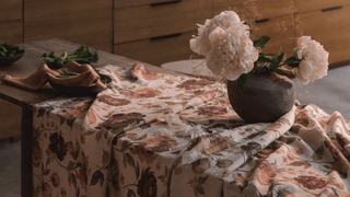 How to Host a Cozy Autumn Dinner Party: Table Setting, Menu and Atmosphere - Linen Tales 