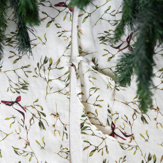Mistletoe Linen Christmas Tree Skirt - Linen Tales Global 3