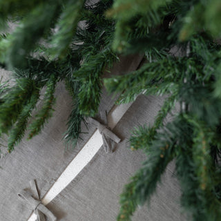 Natural Linen Christmas Tree Skirt - Linen Tales Global 2